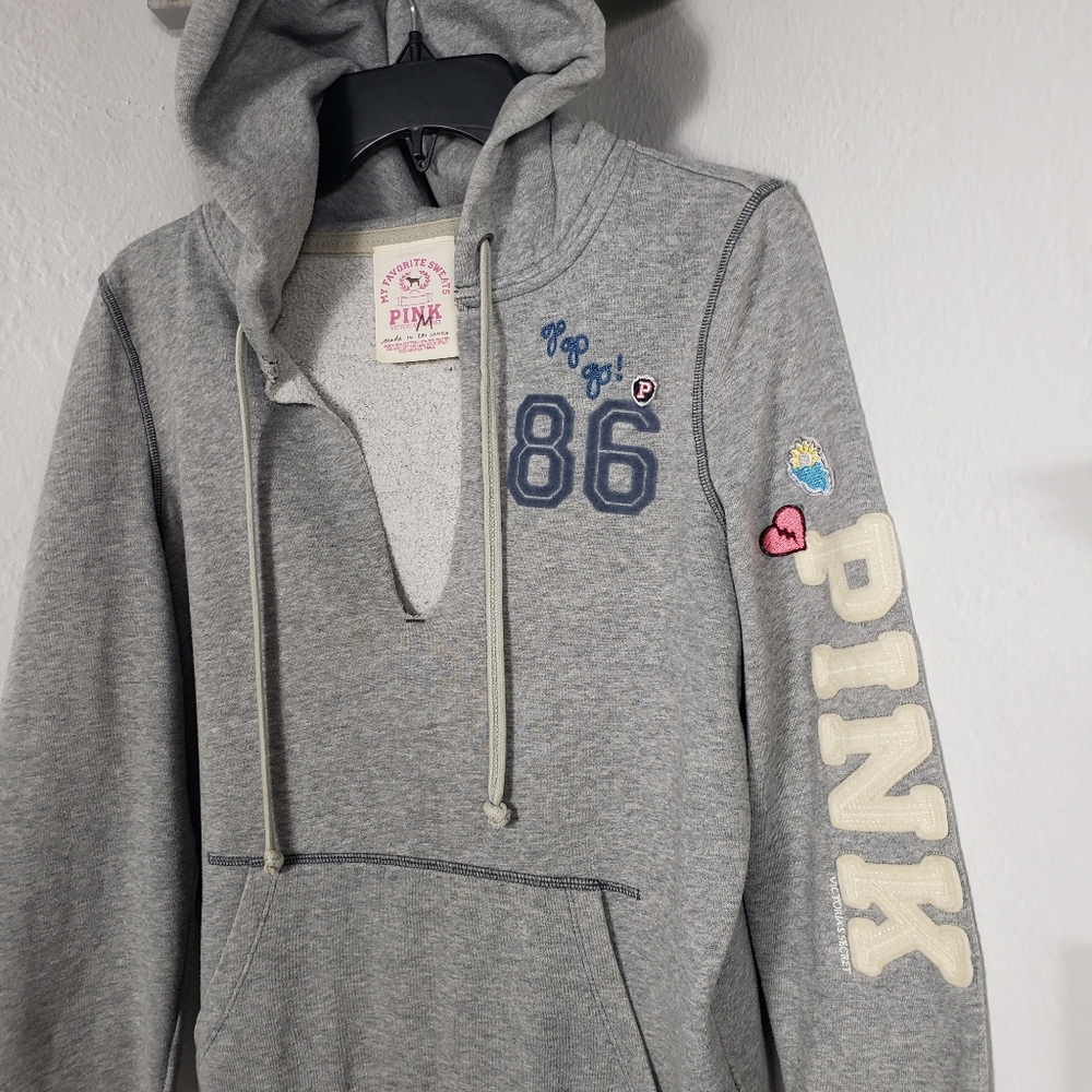 PINK Victoria Secret Gray Hoodie /Kangaroo Pockets Streetwear Grunge Vintage M - Picture 2 of 13